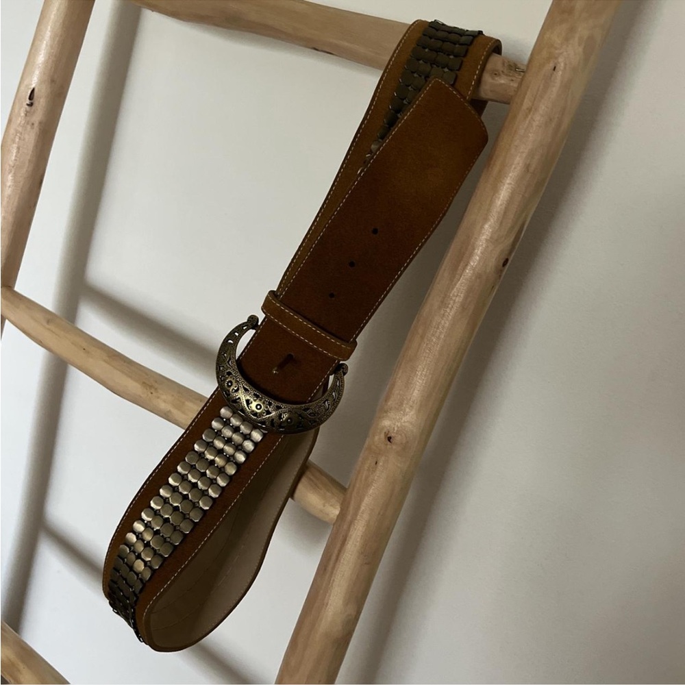 Brown bronze studded belt with detailed gold buckle